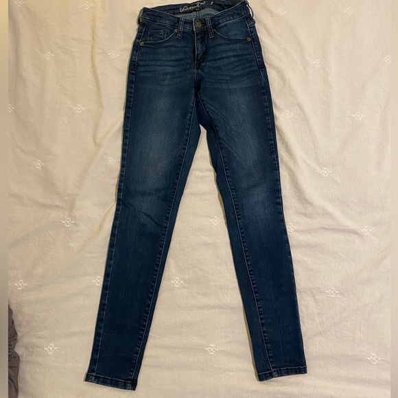 Universal Thread Dark Wash Skinny Jeans 24 - Picture 2 of 4